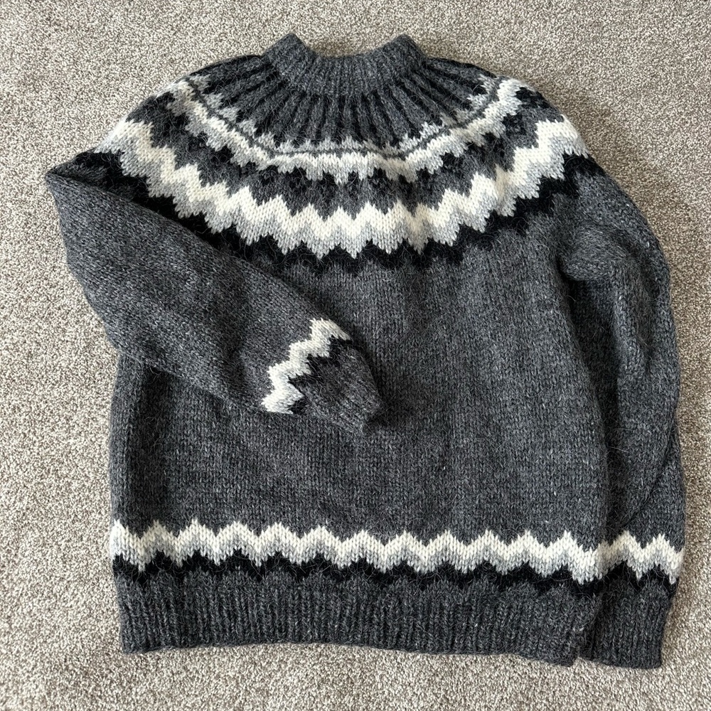 Handknitting Association of Iceland Wool Sweater Grey Nordic Fair Isle Handmade